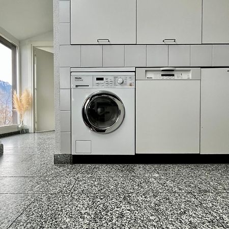 Wohnung Mit Grossartiger Seesicht Und Balkon Spiez Luaran gambar
