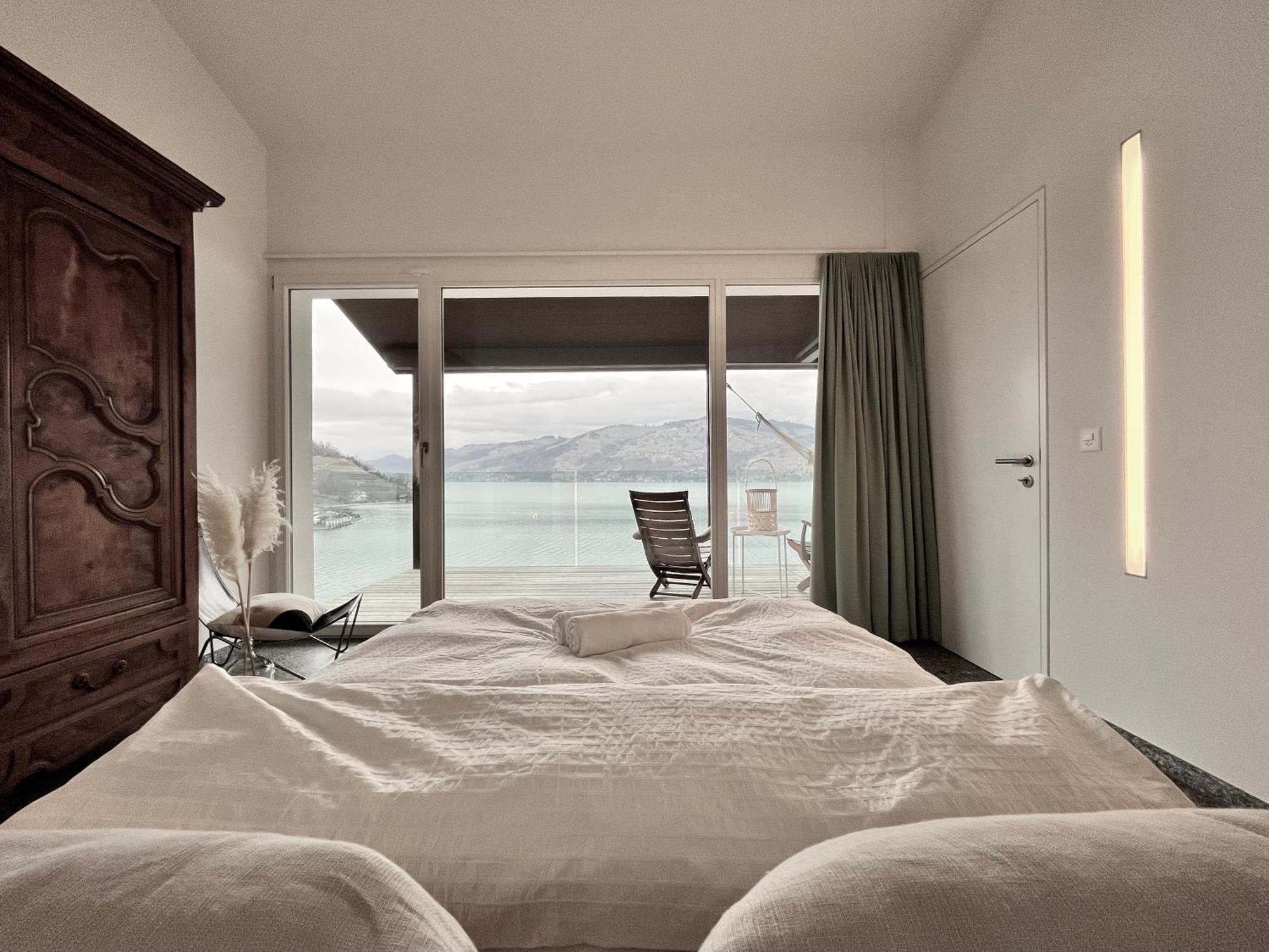 Wohnung Mit Grossartiger Seesicht Und Balkon Spiez Luaran gambar