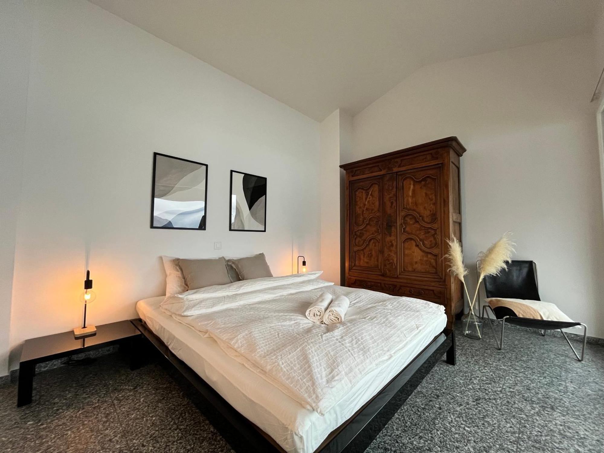 Wohnung Mit Grossartiger Seesicht Und Balkon Spiez Luaran gambar