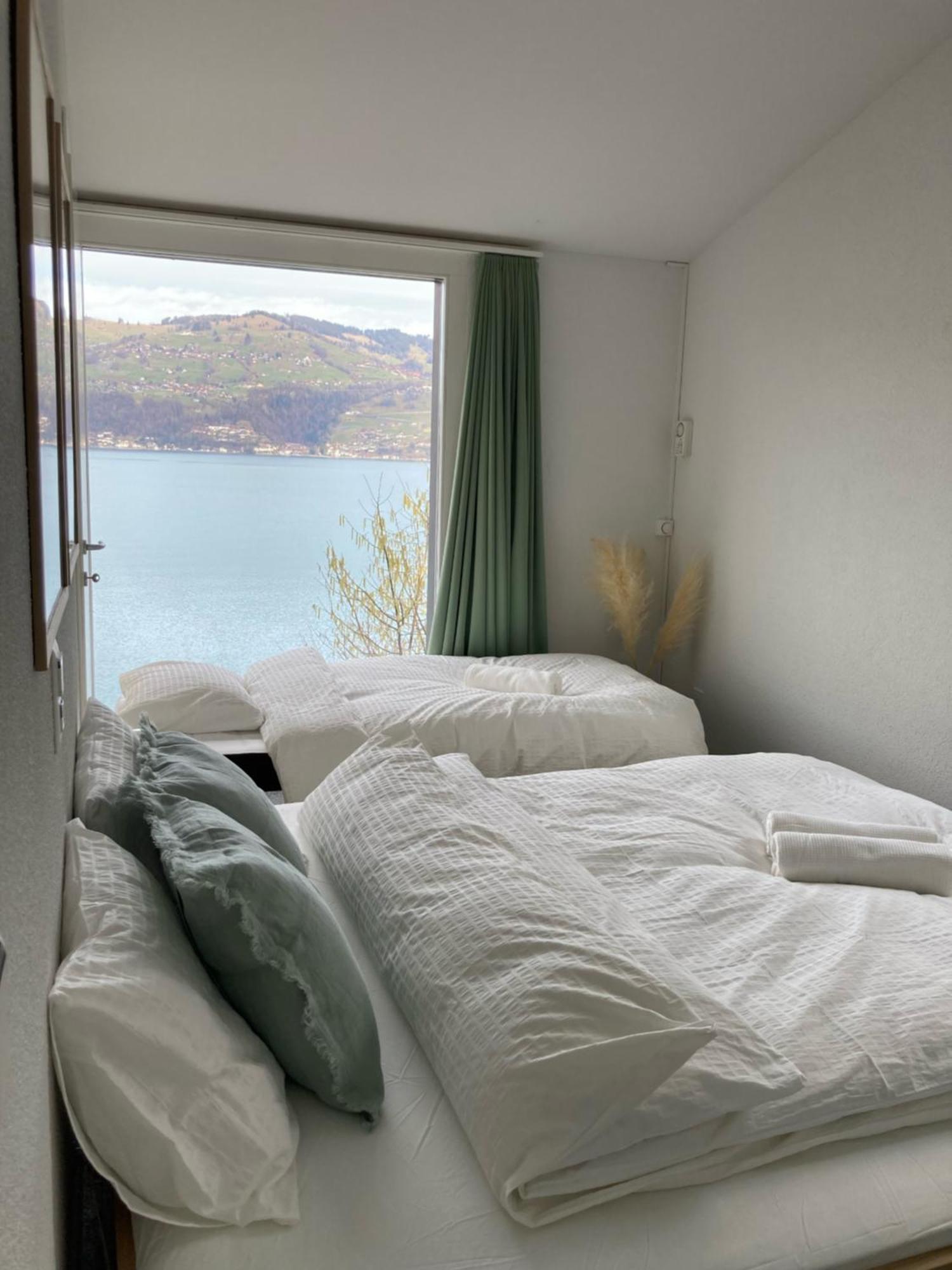 Wohnung Mit Grossartiger Seesicht Und Balkon Spiez Luaran gambar