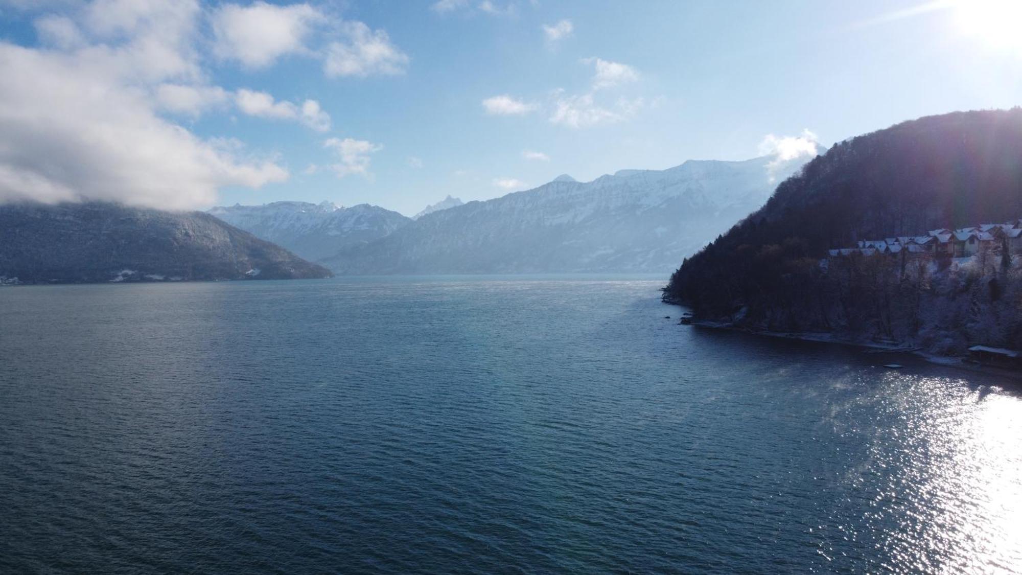 Wohnung Mit Grossartiger Seesicht Und Balkon Spiez Luaran gambar